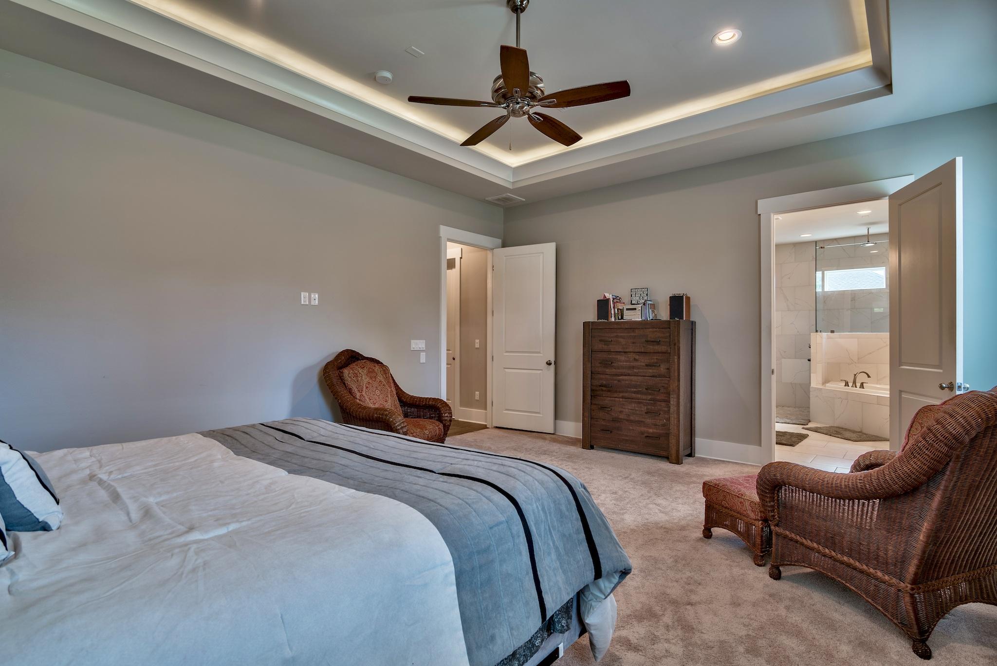 HOLIDAY SHORES - Residential