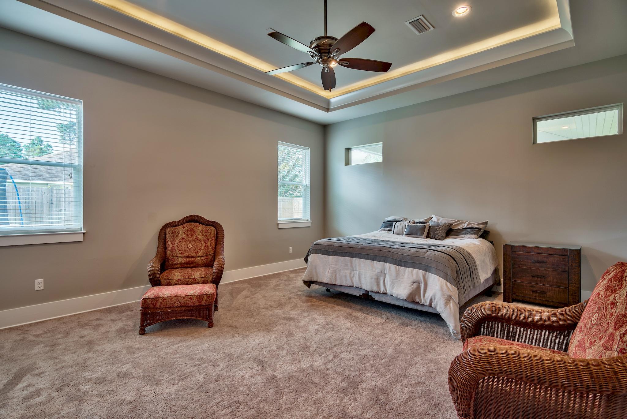 HOLIDAY SHORES - Residential