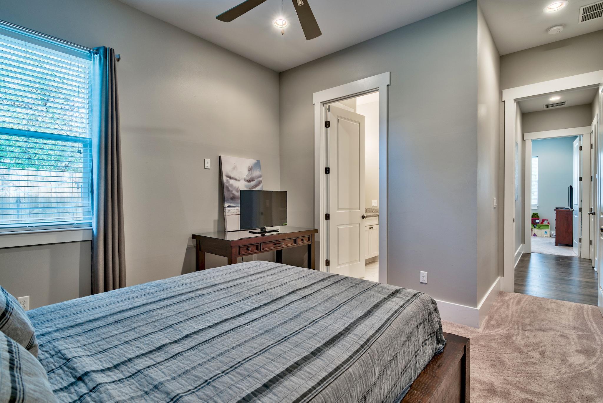 HOLIDAY SHORES - Residential