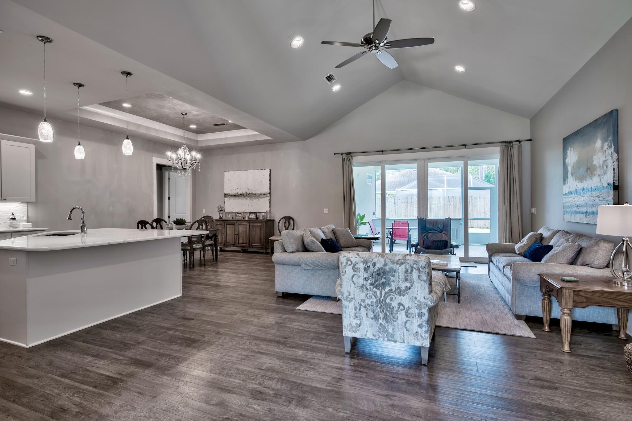 HOLIDAY SHORES - Residential