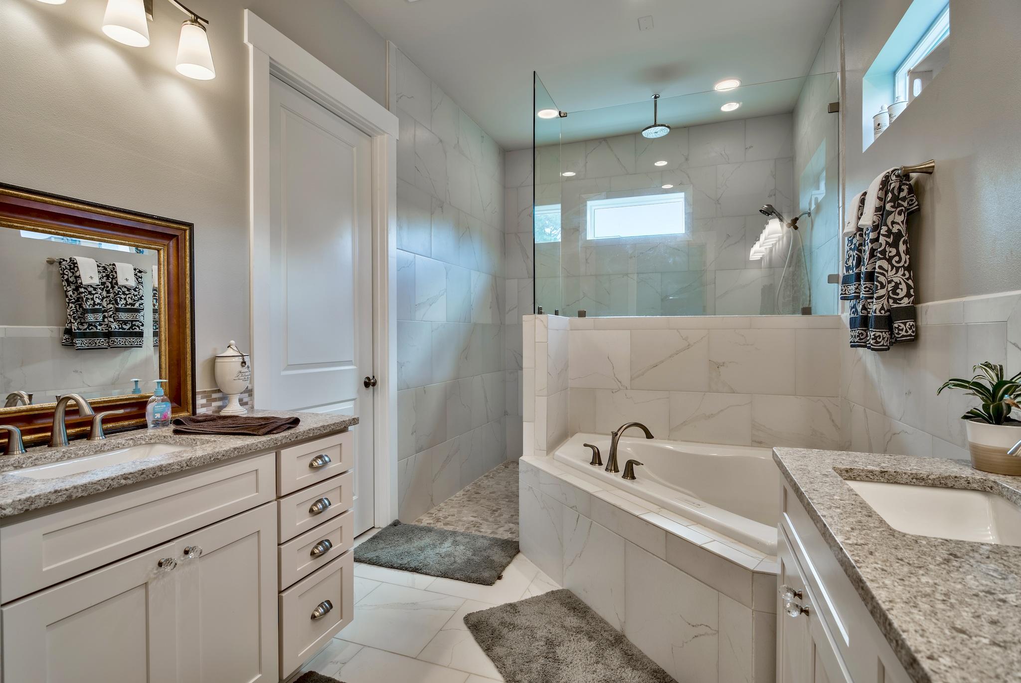 HOLIDAY SHORES - Residential