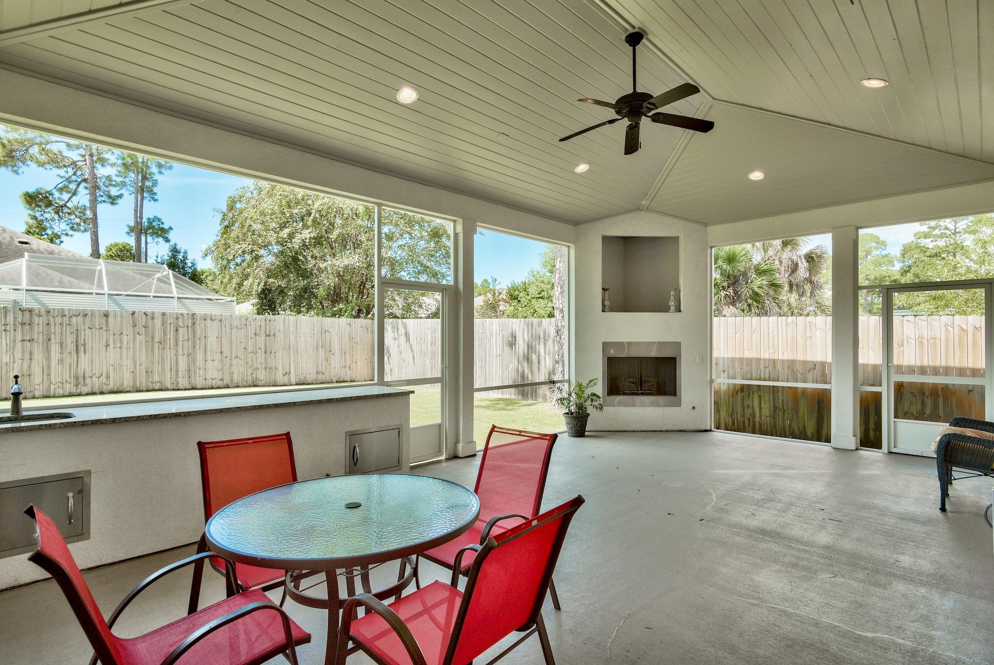 HOLIDAY SHORES - Residential