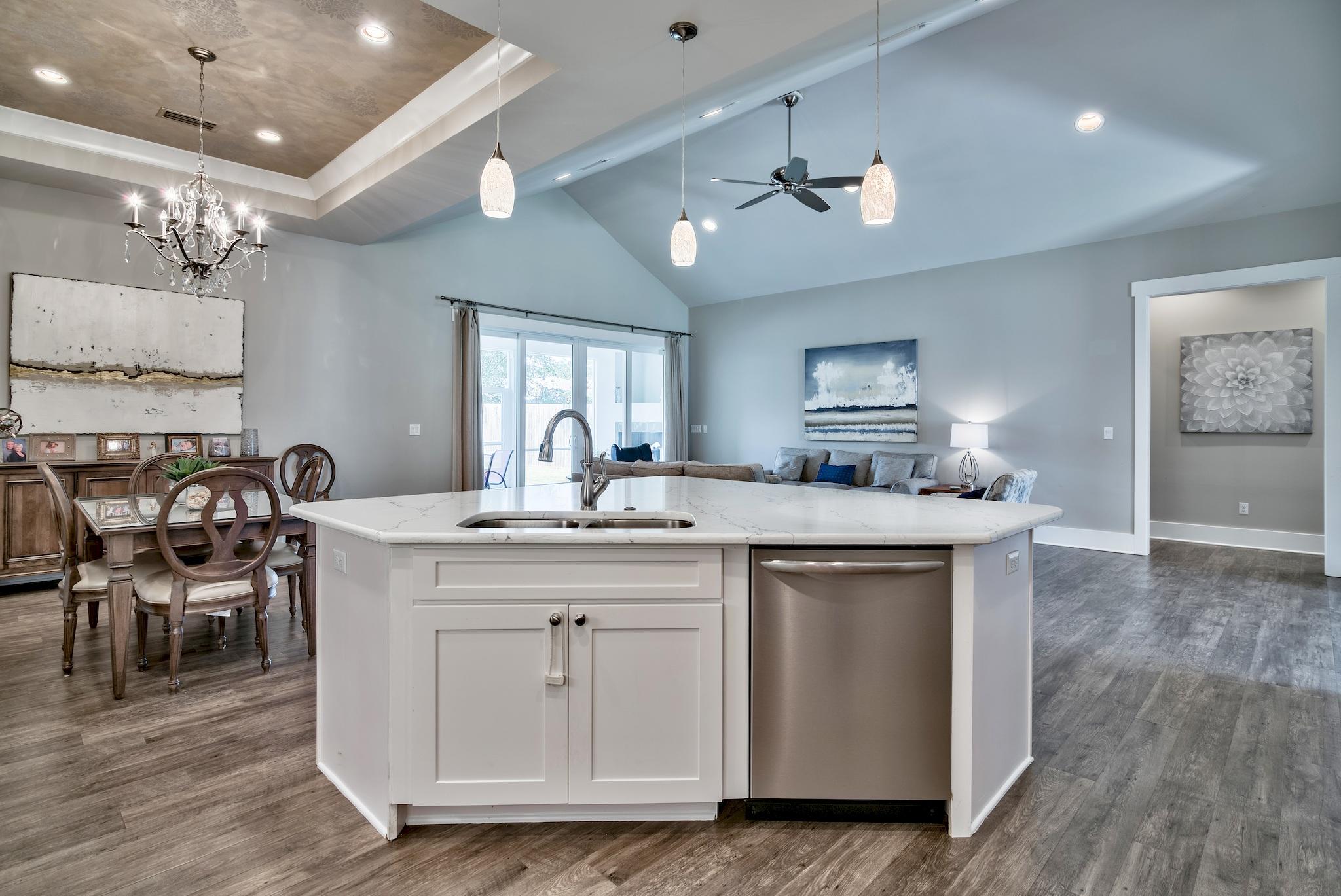 HOLIDAY SHORES - Residential