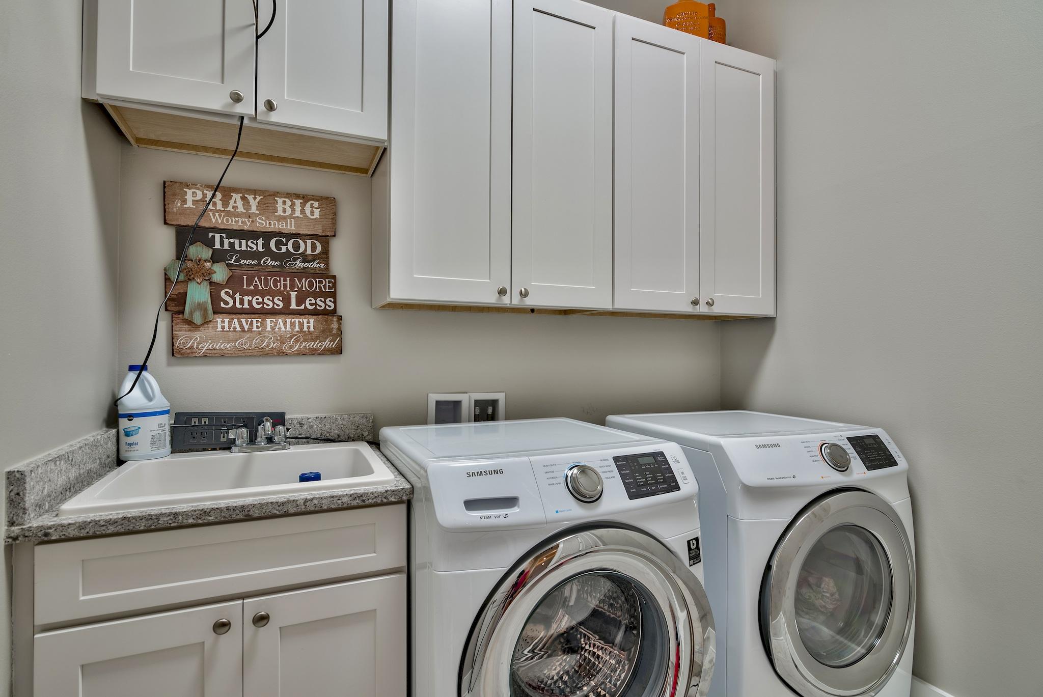 HOLIDAY SHORES - Residential