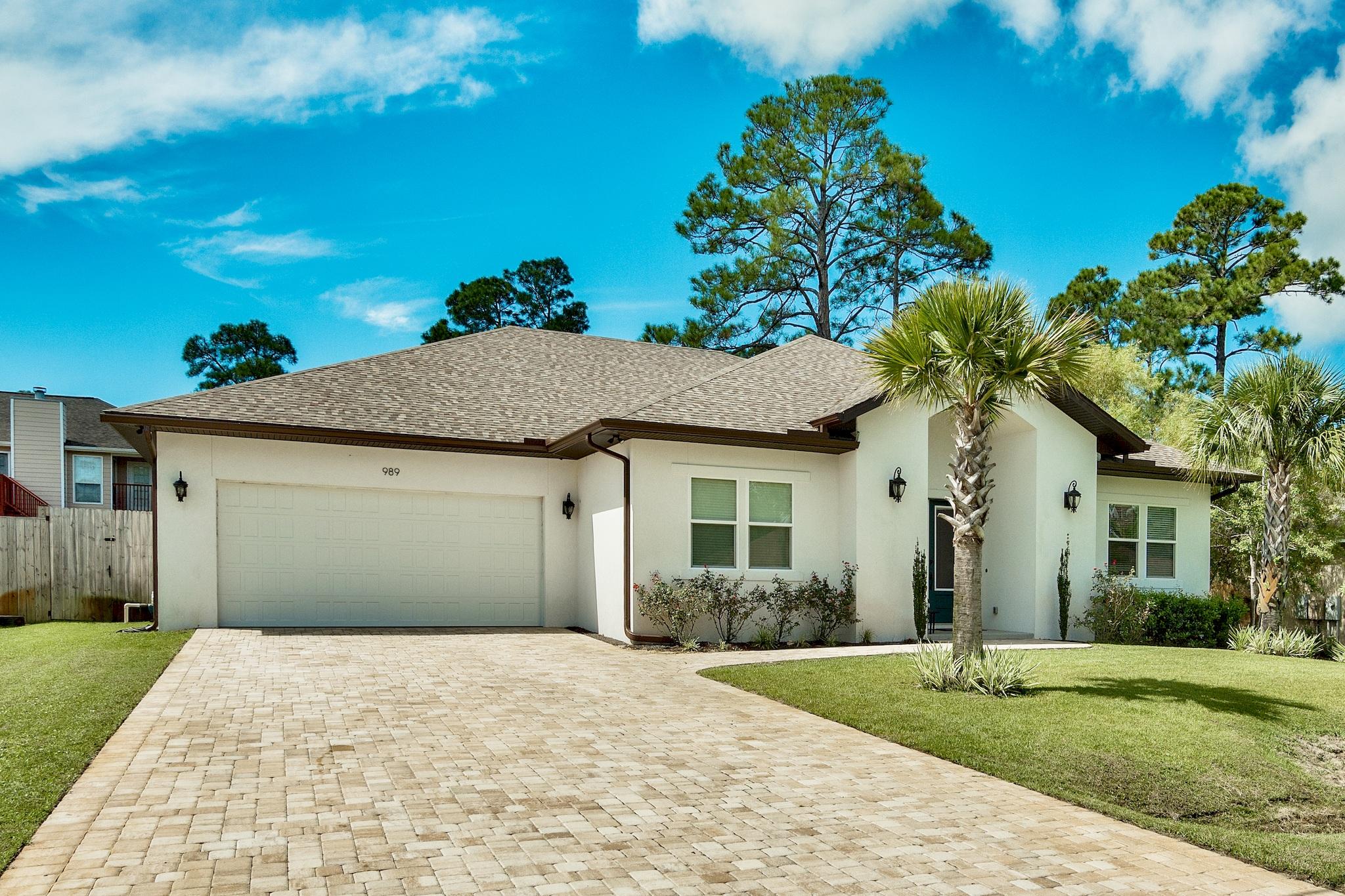 HOLIDAY SHORES - Residential