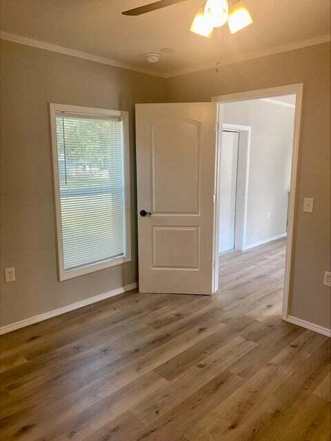 MORRIS ADDN TO CRESTVIEW - Residential
