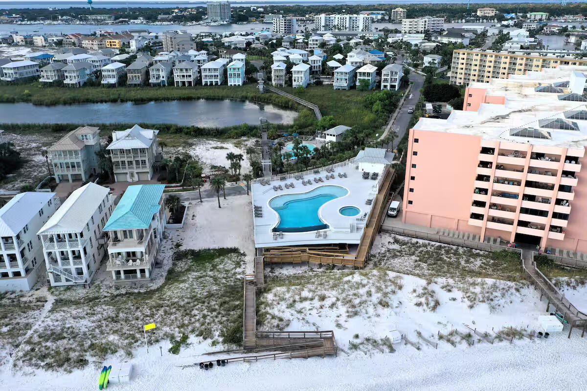 DESTIN POINTE - Residential