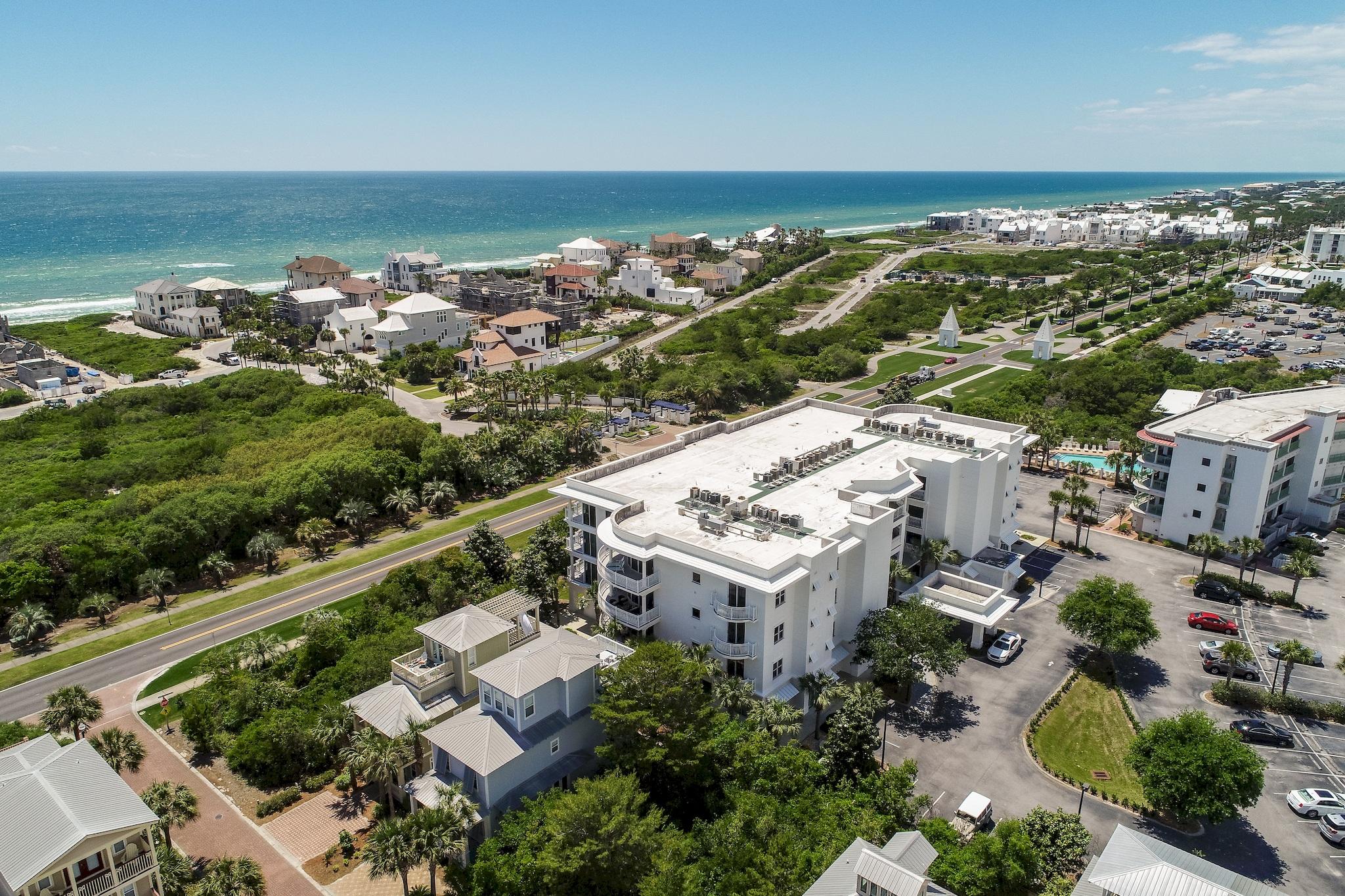 ALEXANDER AT PALM COURT - Residential