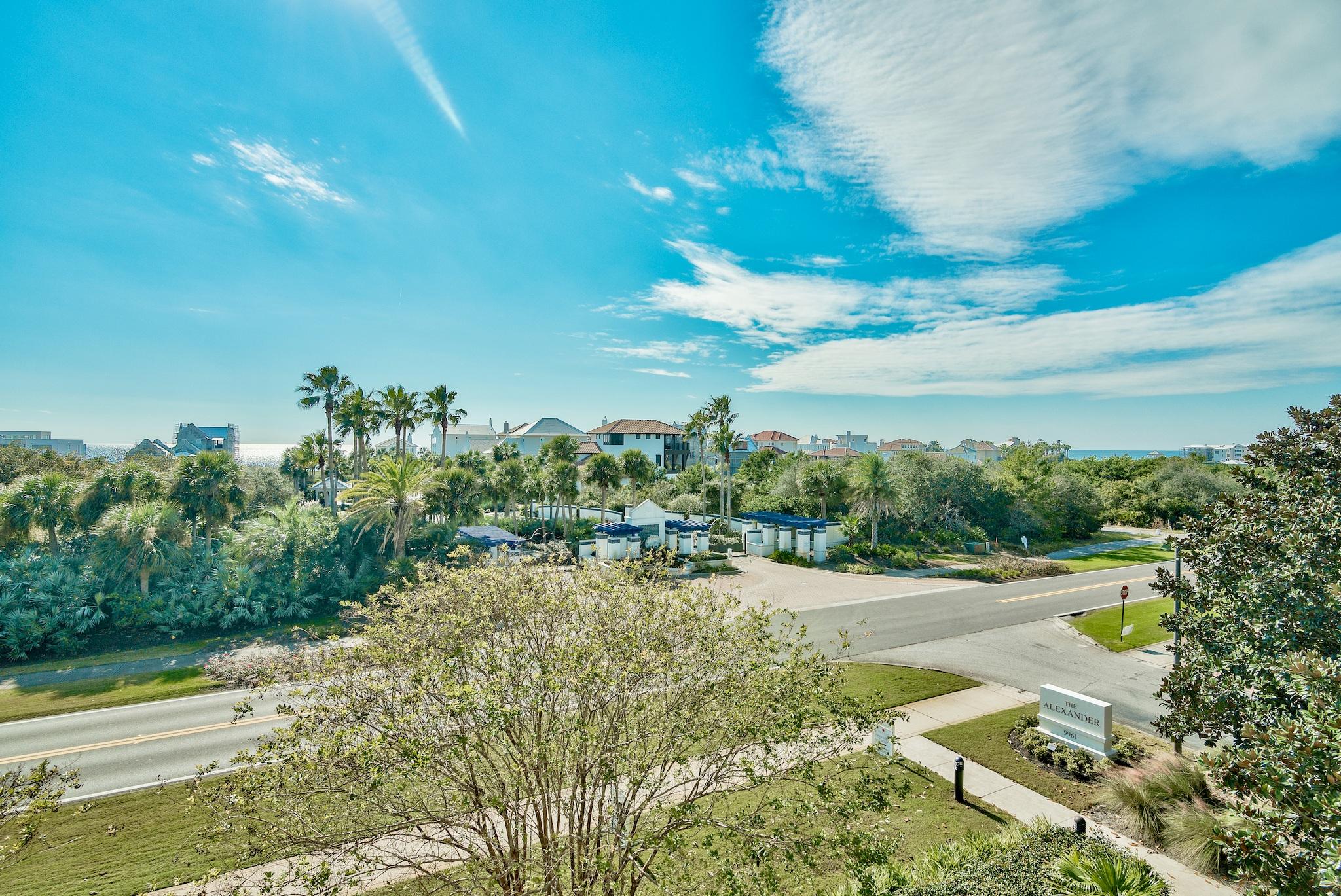 ALEXANDER AT PALM COURT - Residential