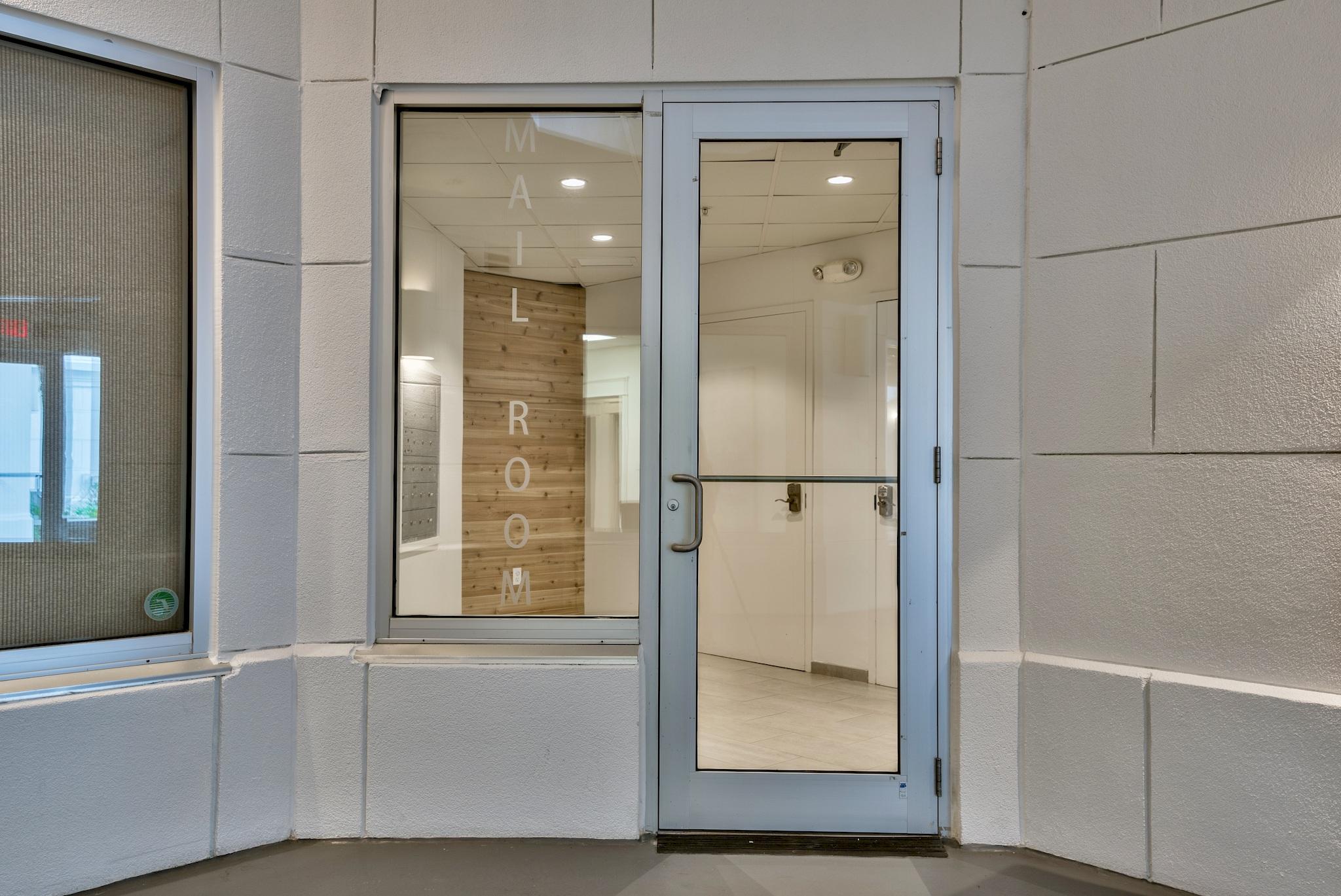 ALEXANDER AT PALM COURT - Residential