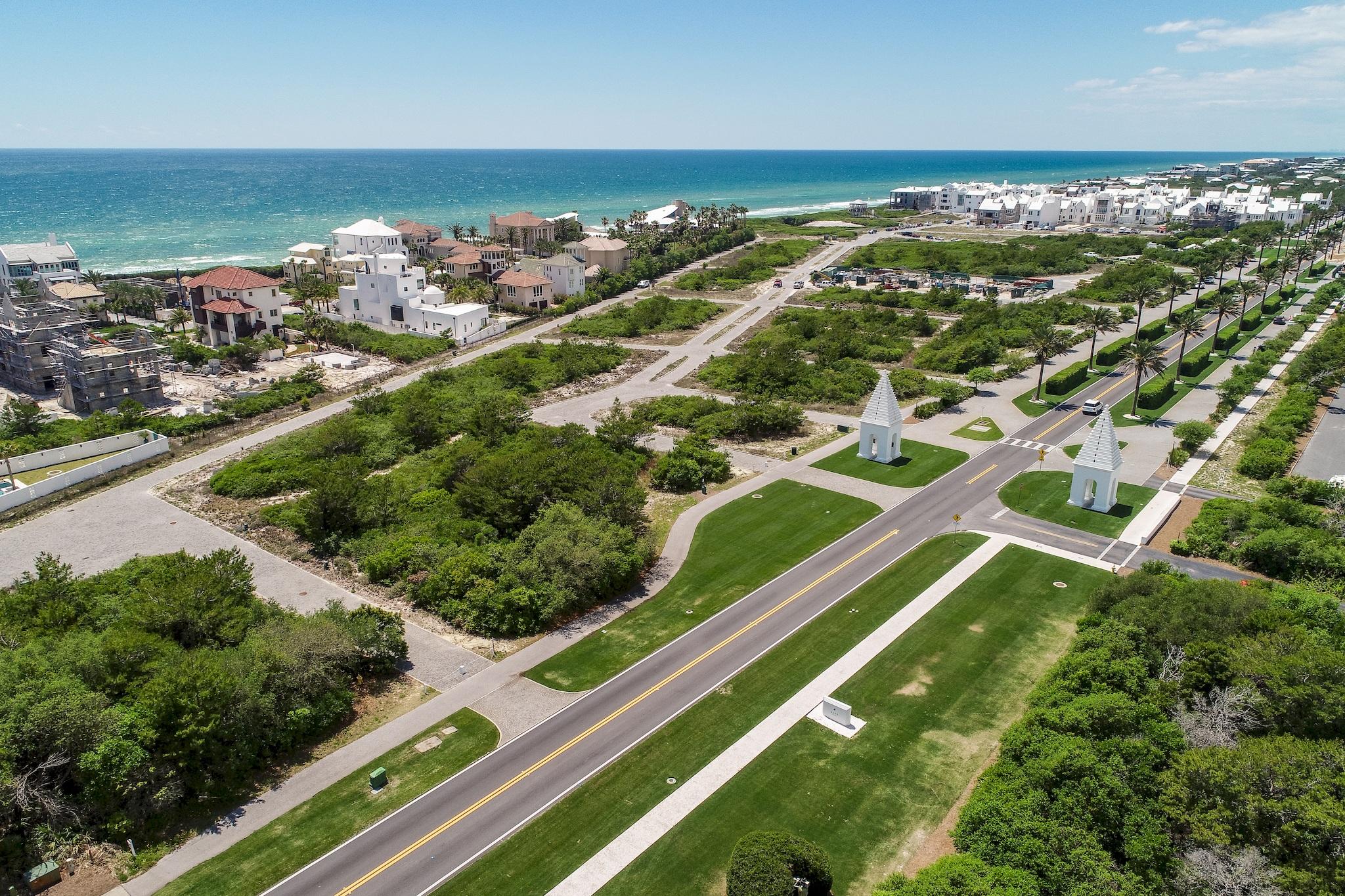 ALEXANDER AT PALM COURT - Residential