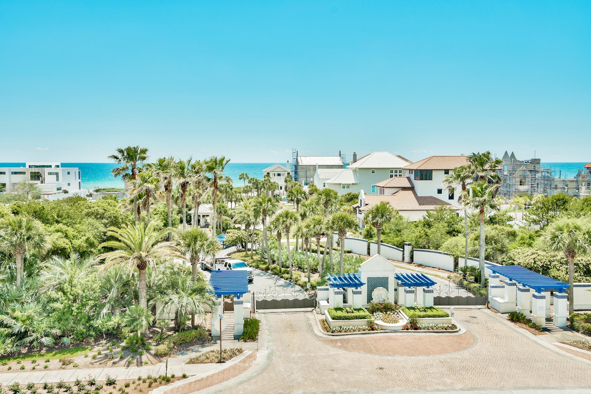 ALEXANDER AT PALM COURT - Residential