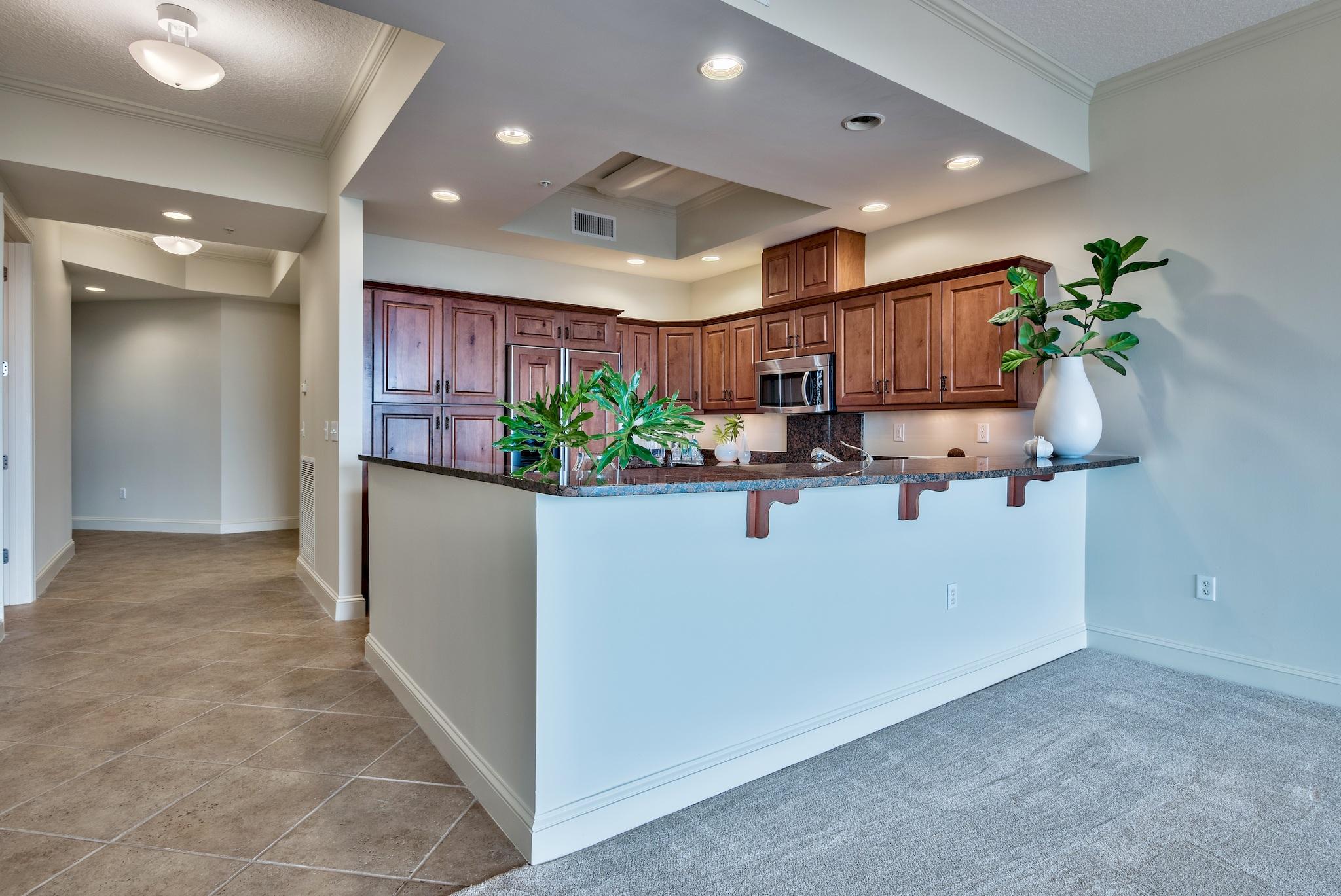 ALEXANDER AT PALM COURT - Residential