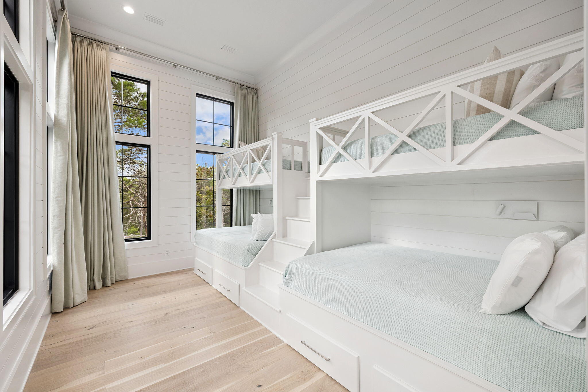 BANNERMAN BEACH - Residential