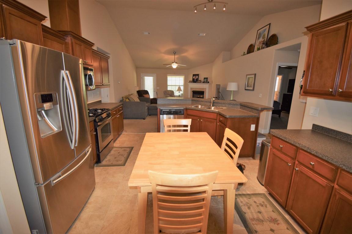 WHISPER CREEK - Residential