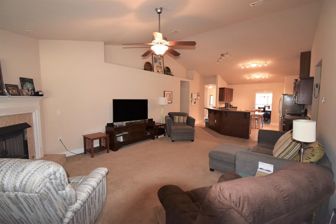 WHISPER CREEK - Residential