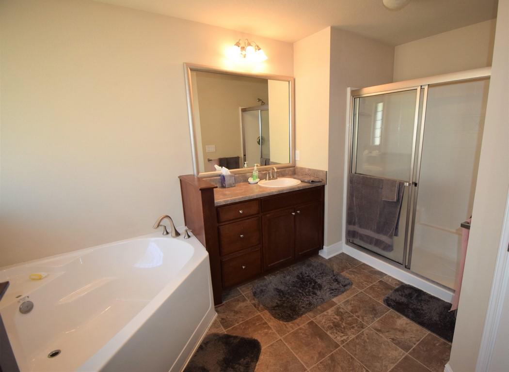 WHISPER CREEK - Residential