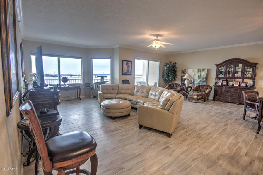 Hibiscus By The Bay - Residential