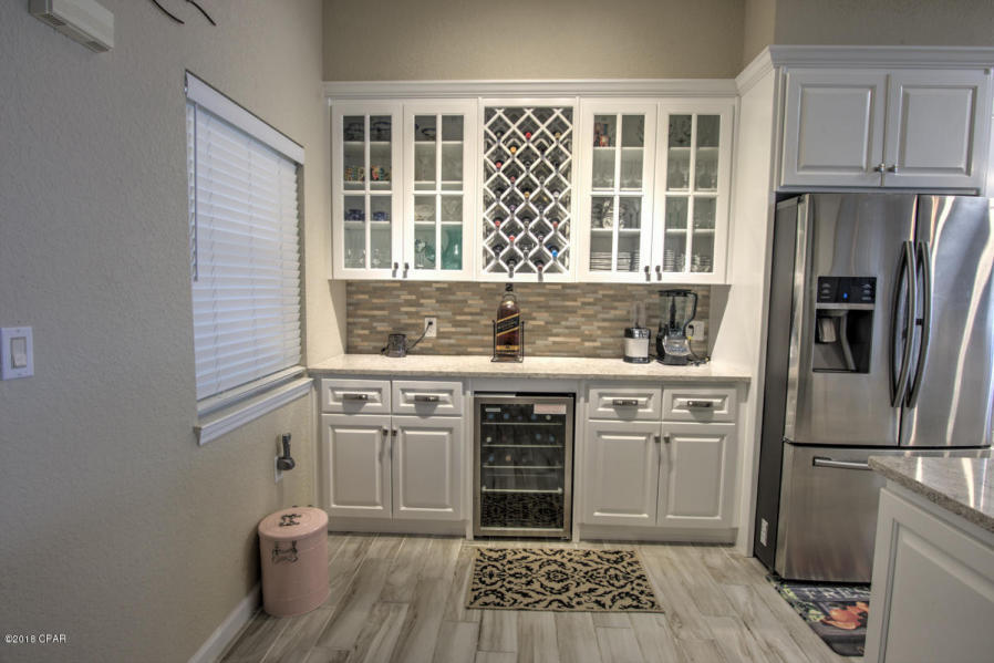 Hibiscus By The Bay - Residential