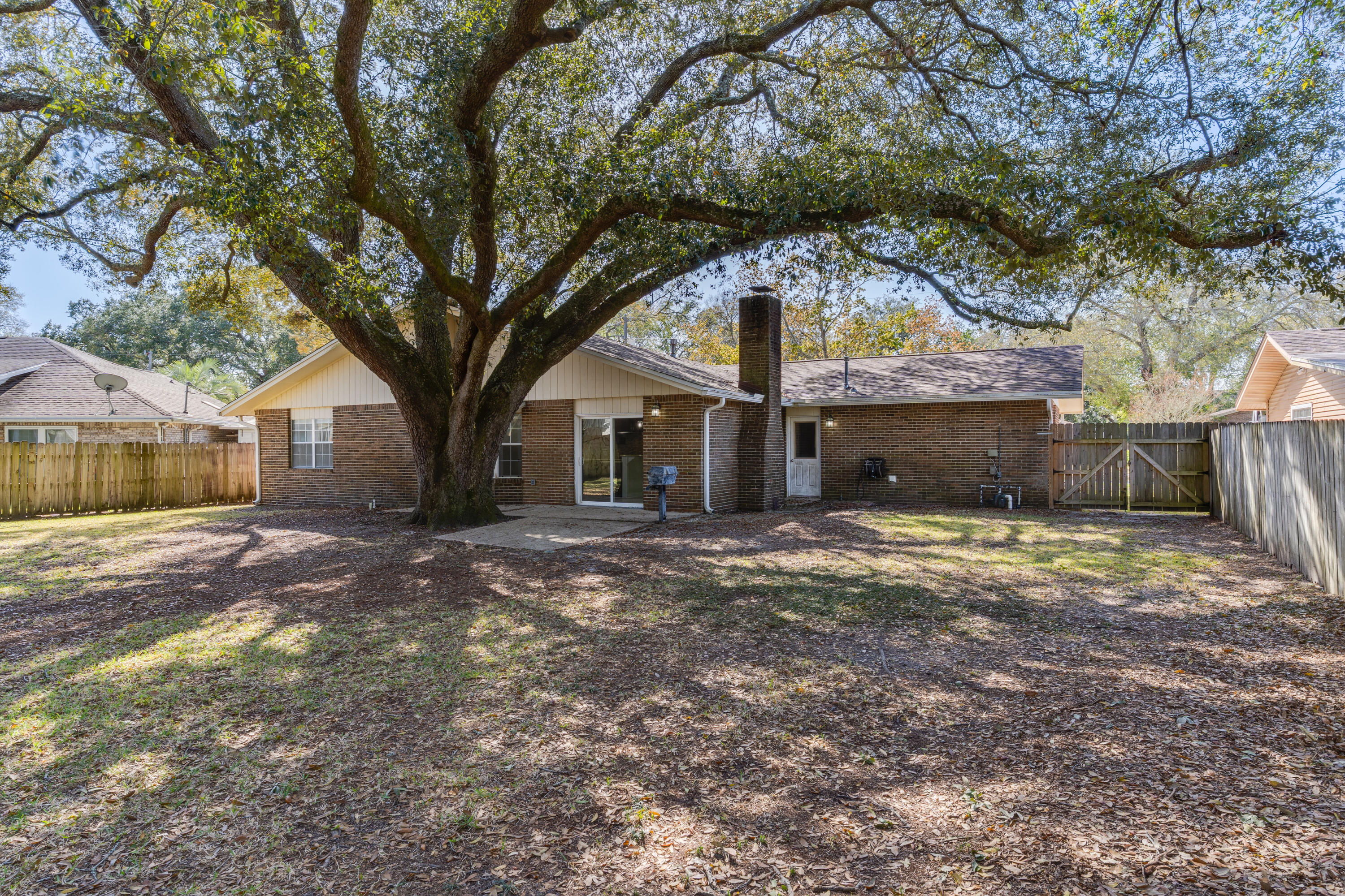 CHEROKEE WOODS - Residential