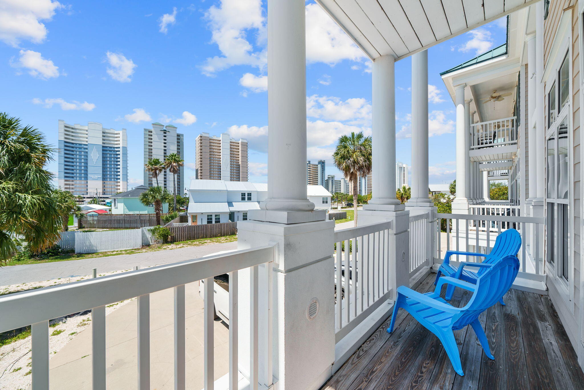 LONG BEACH - Residential