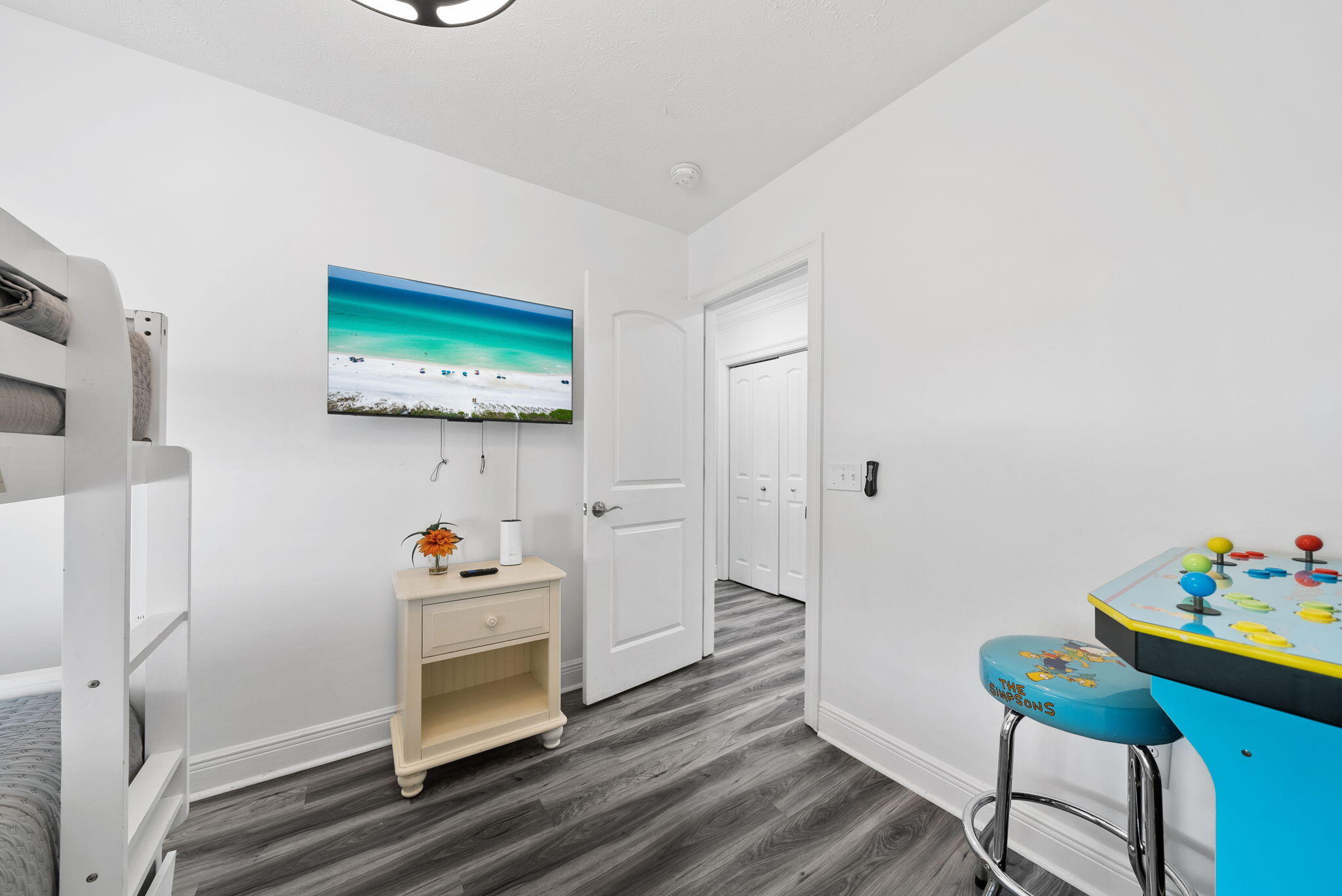 LONG BEACH - Residential