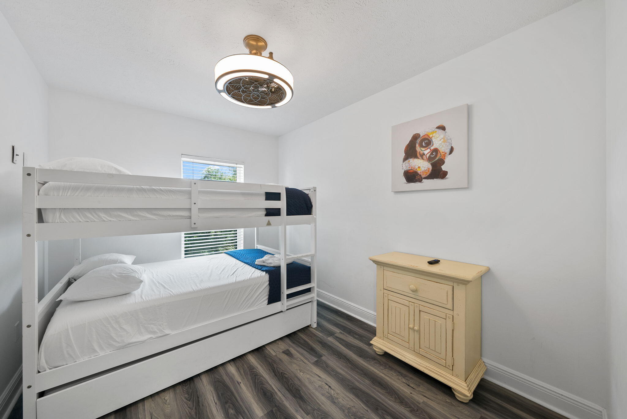 LONG BEACH - Residential