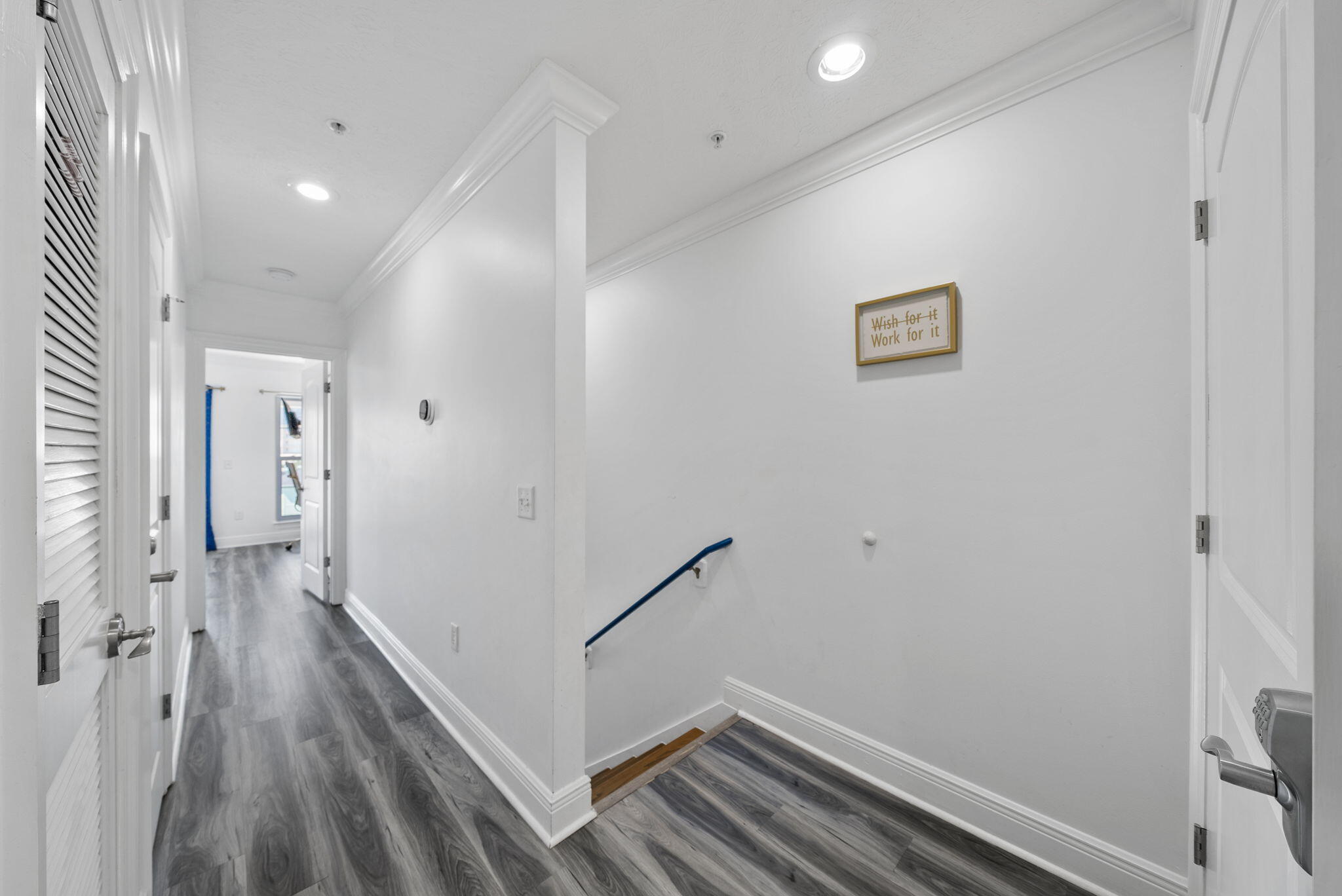 LONG BEACH - Residential