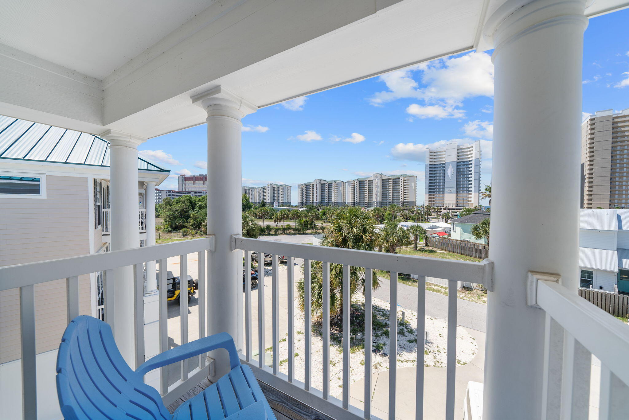 LONG BEACH - Residential