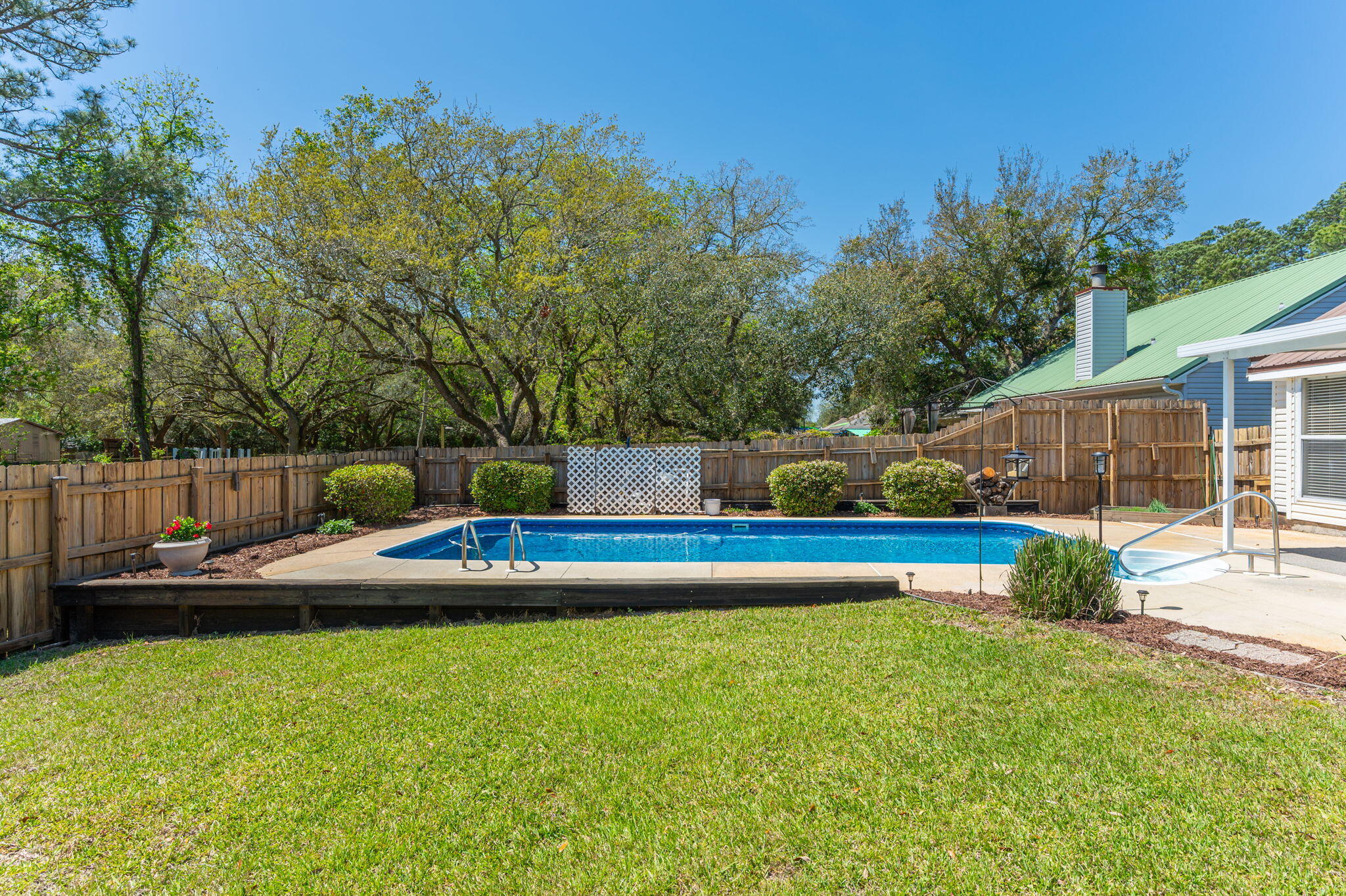 Schneider court - Residential