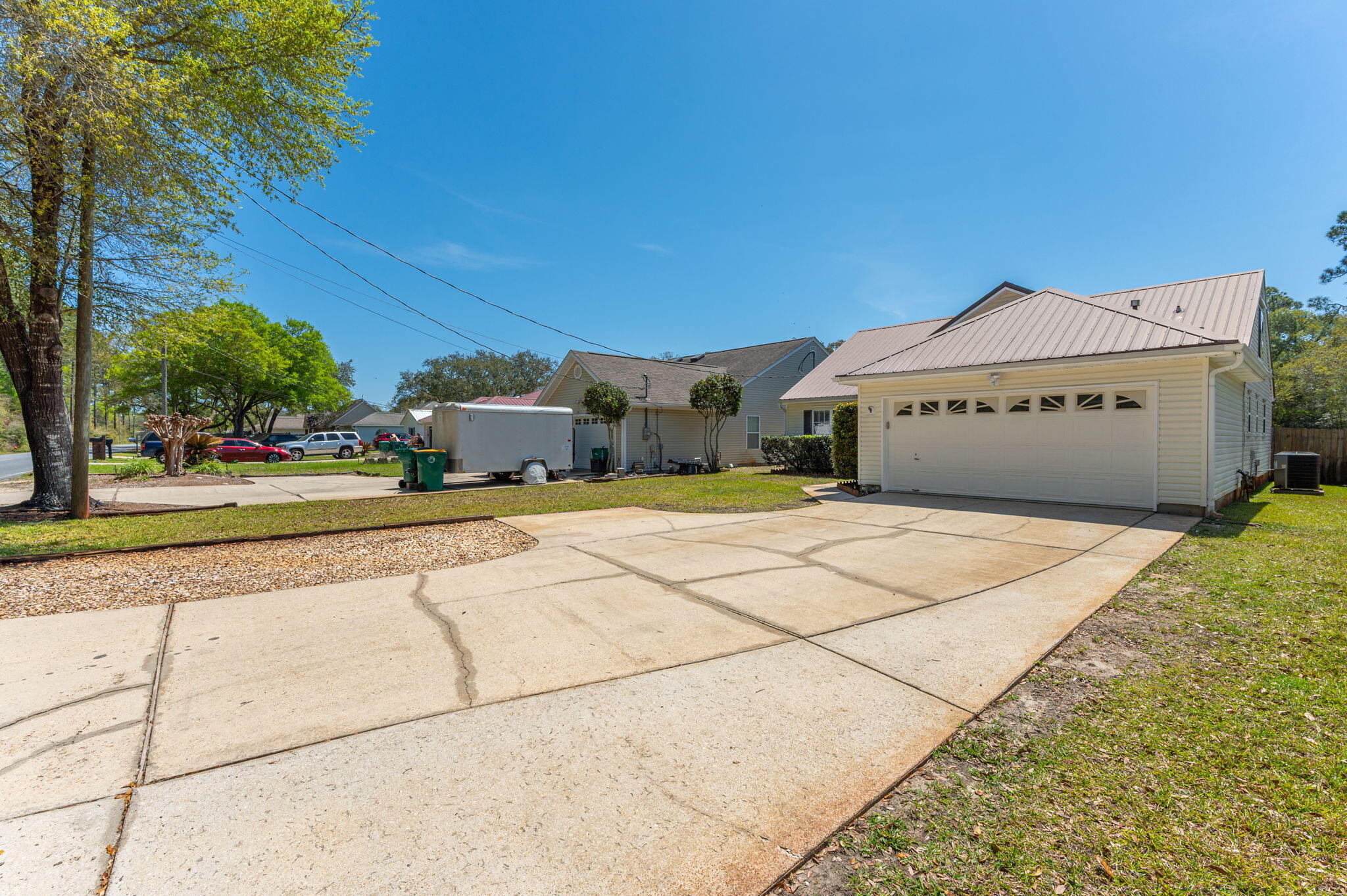 Schneider court - Residential