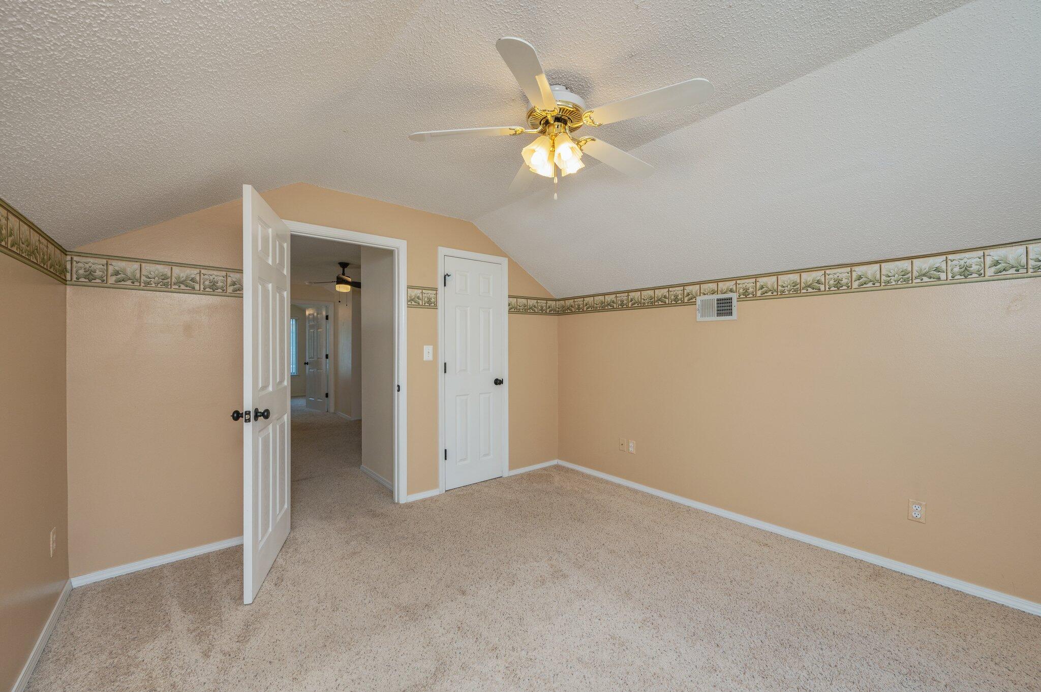 Schneider court - Residential