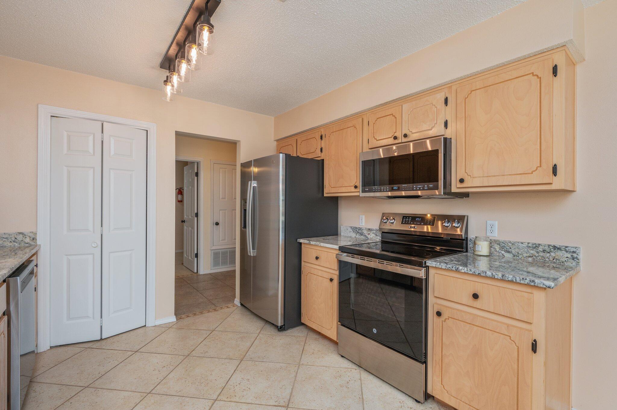 Schneider court - Residential