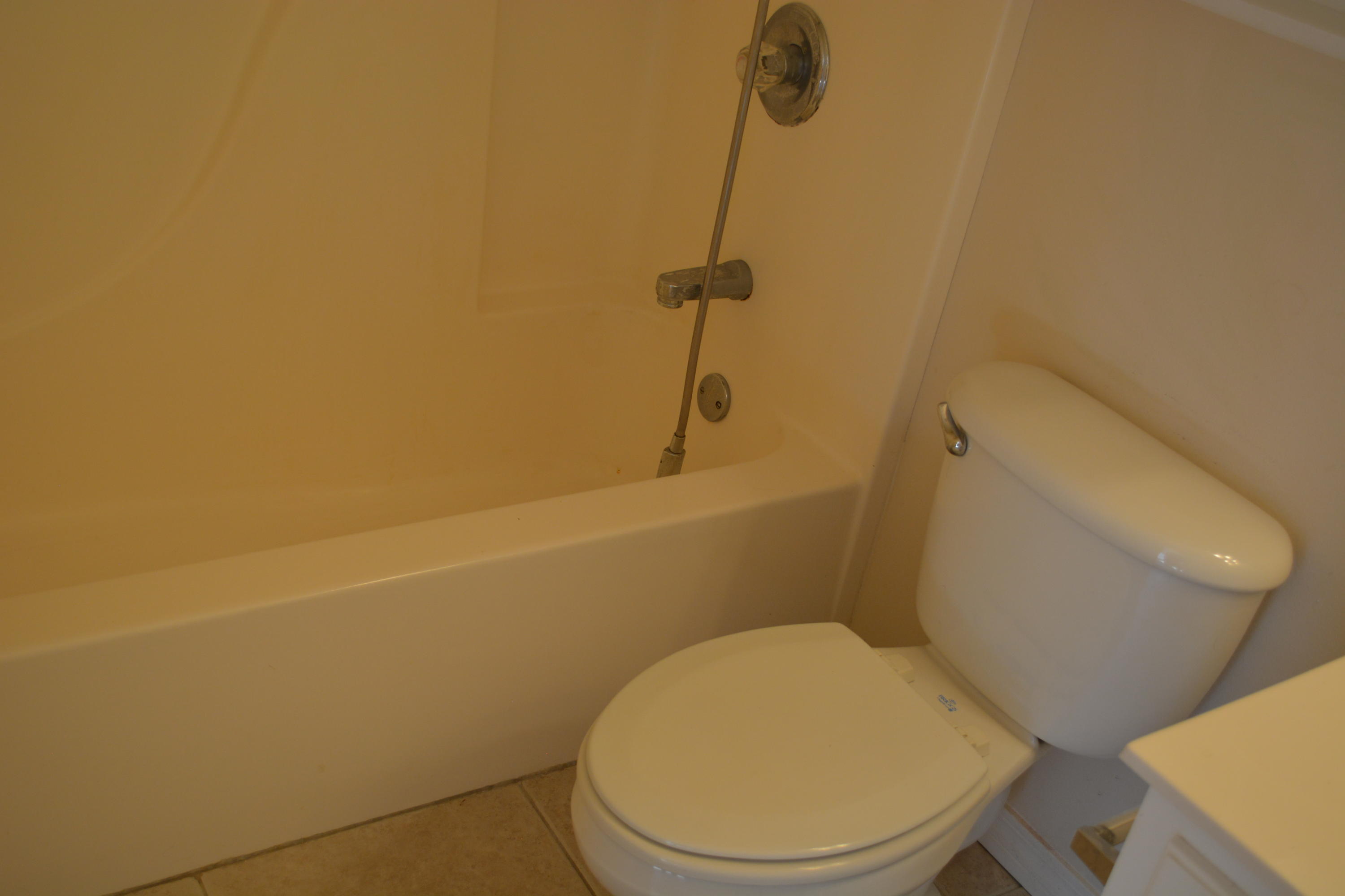 ADASHAN GARDYNS - Residential