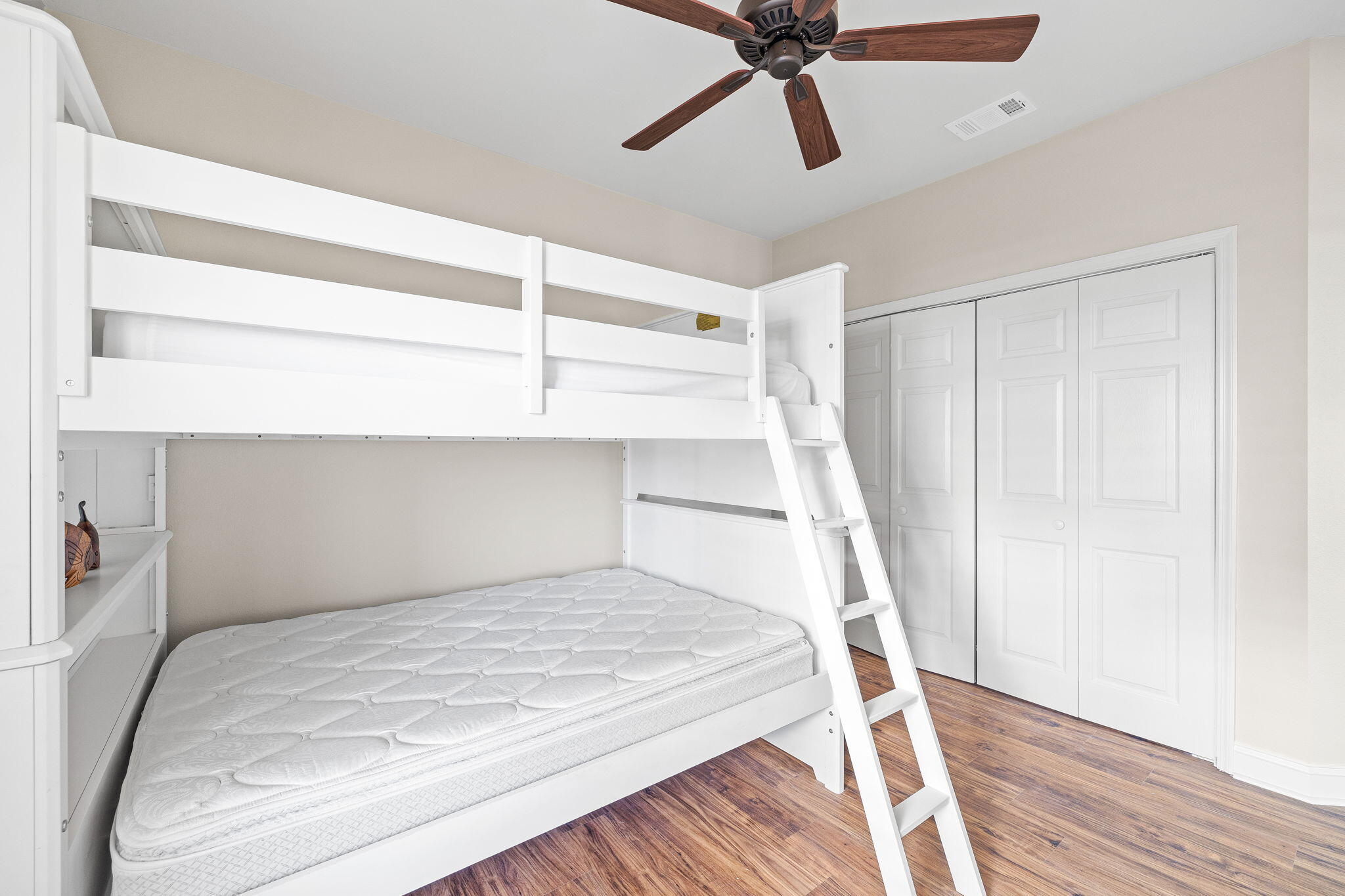 NORTHSHORE - Residential