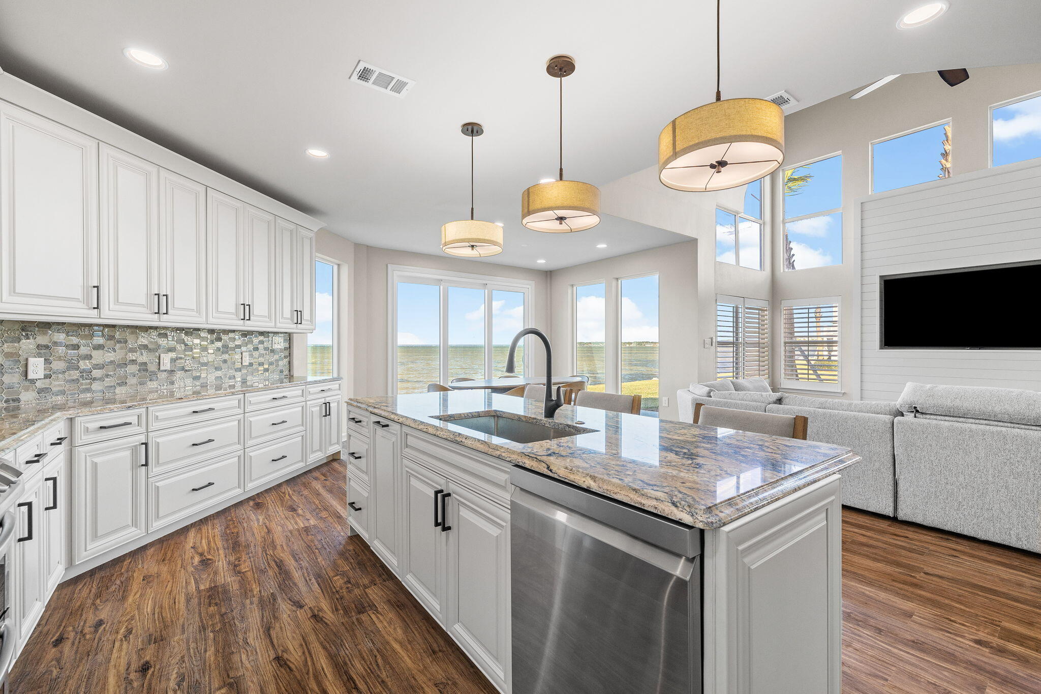 NORTHSHORE - Residential