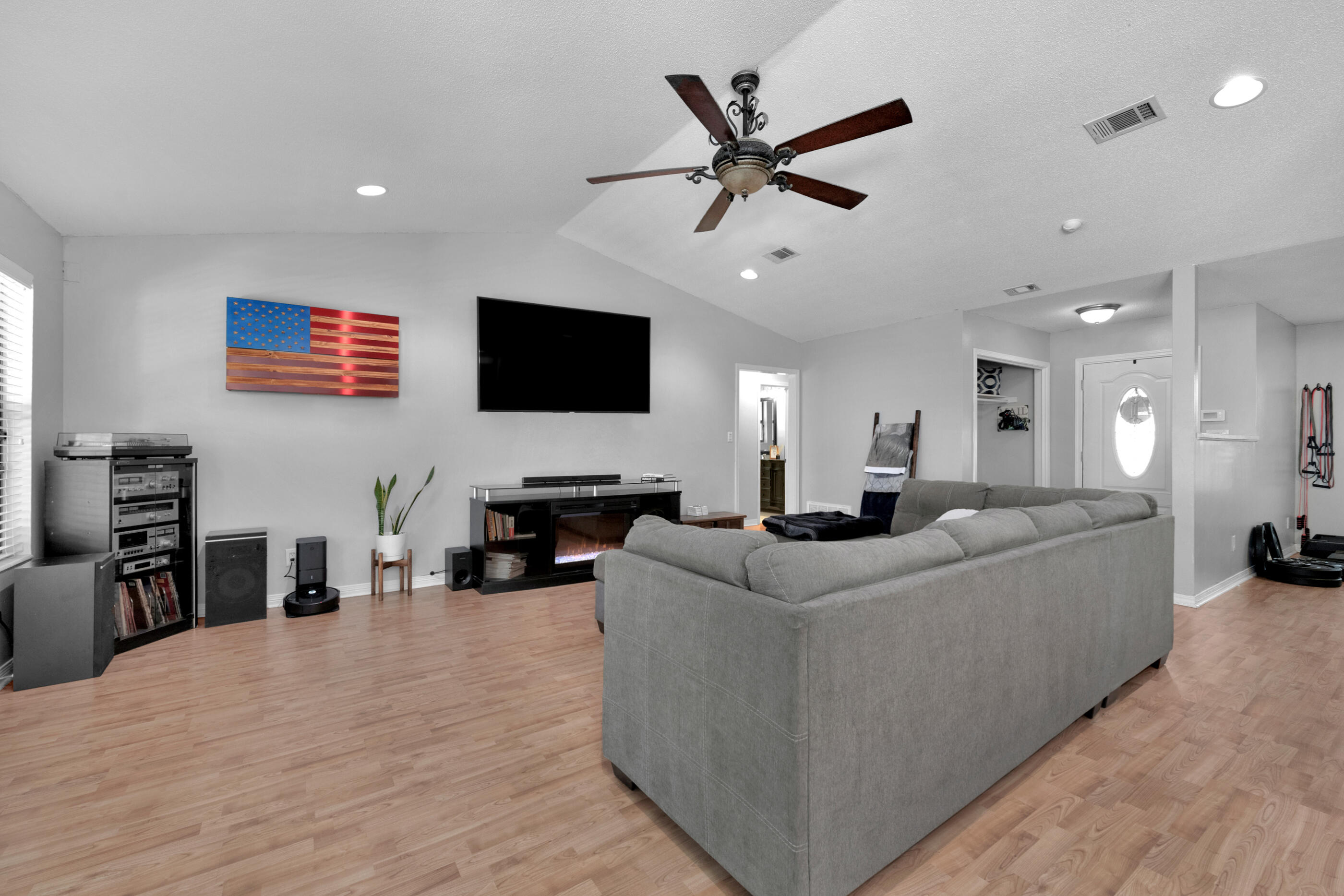 HOLLEY BY THE SEA - Residential