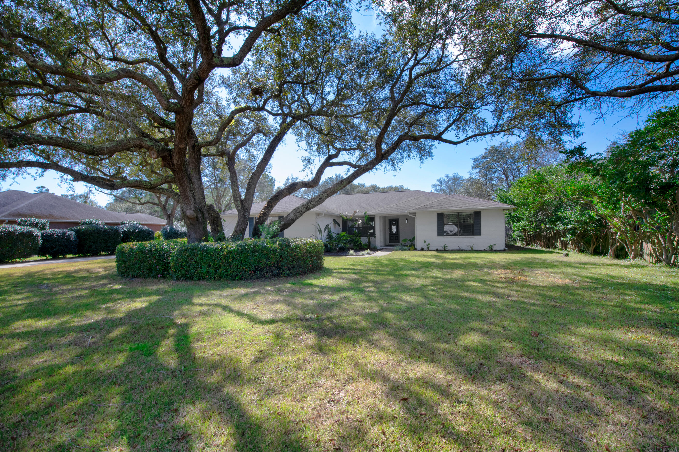 HOLLEY BY THE SEA - Residential