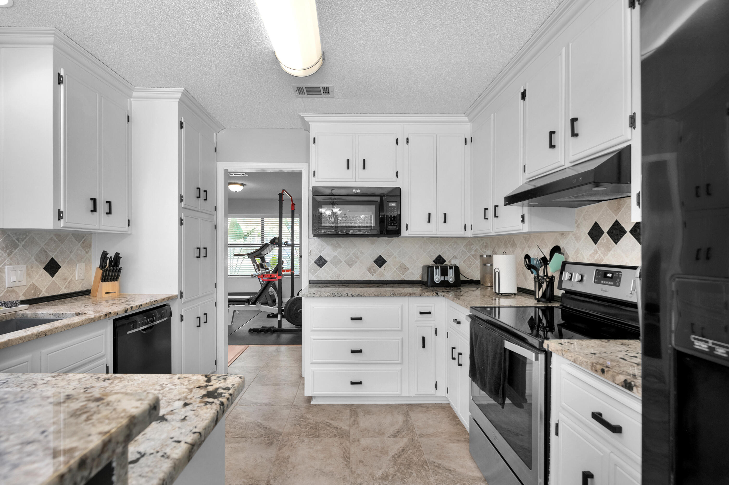 HOLLEY BY THE SEA - Residential