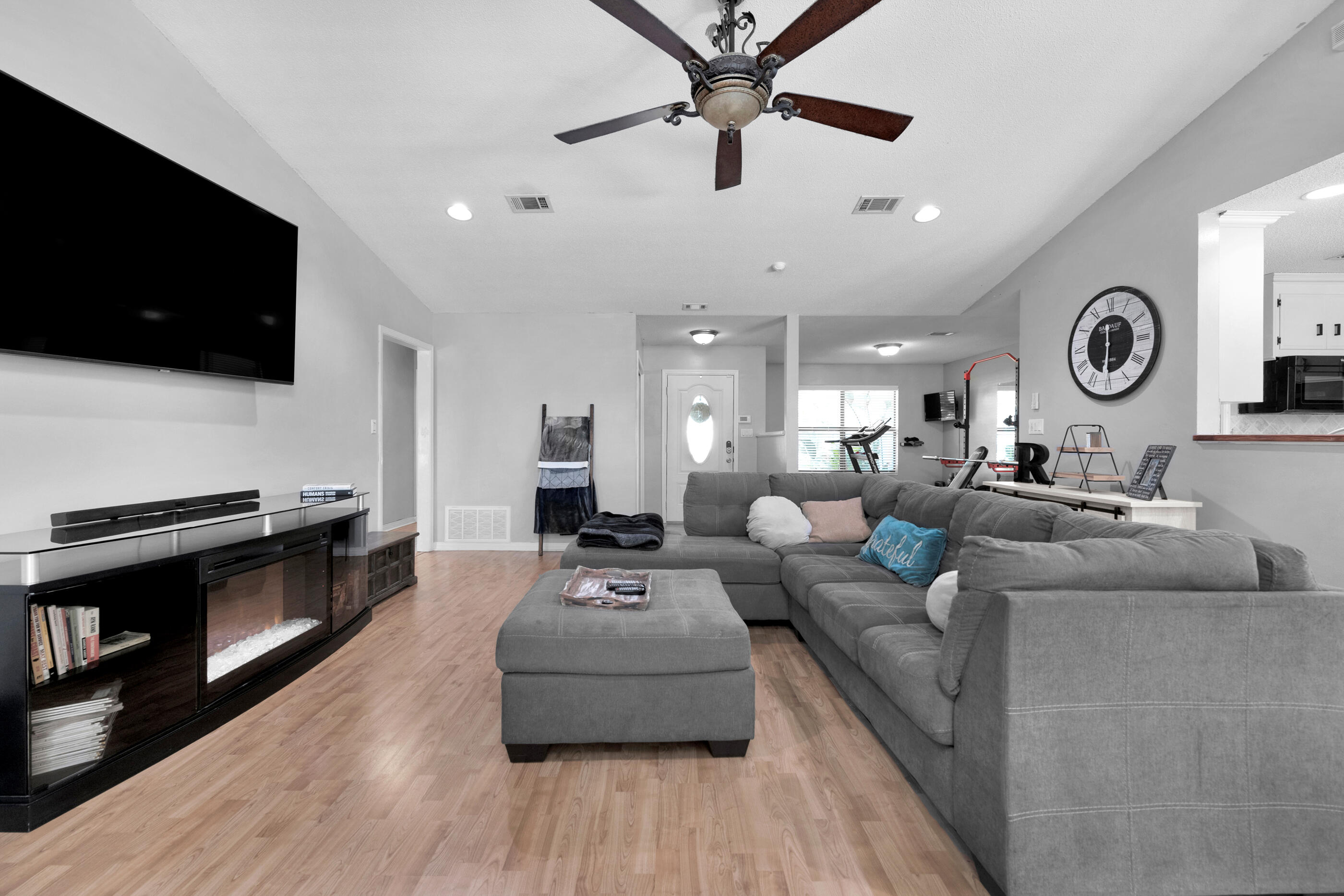 HOLLEY BY THE SEA - Residential