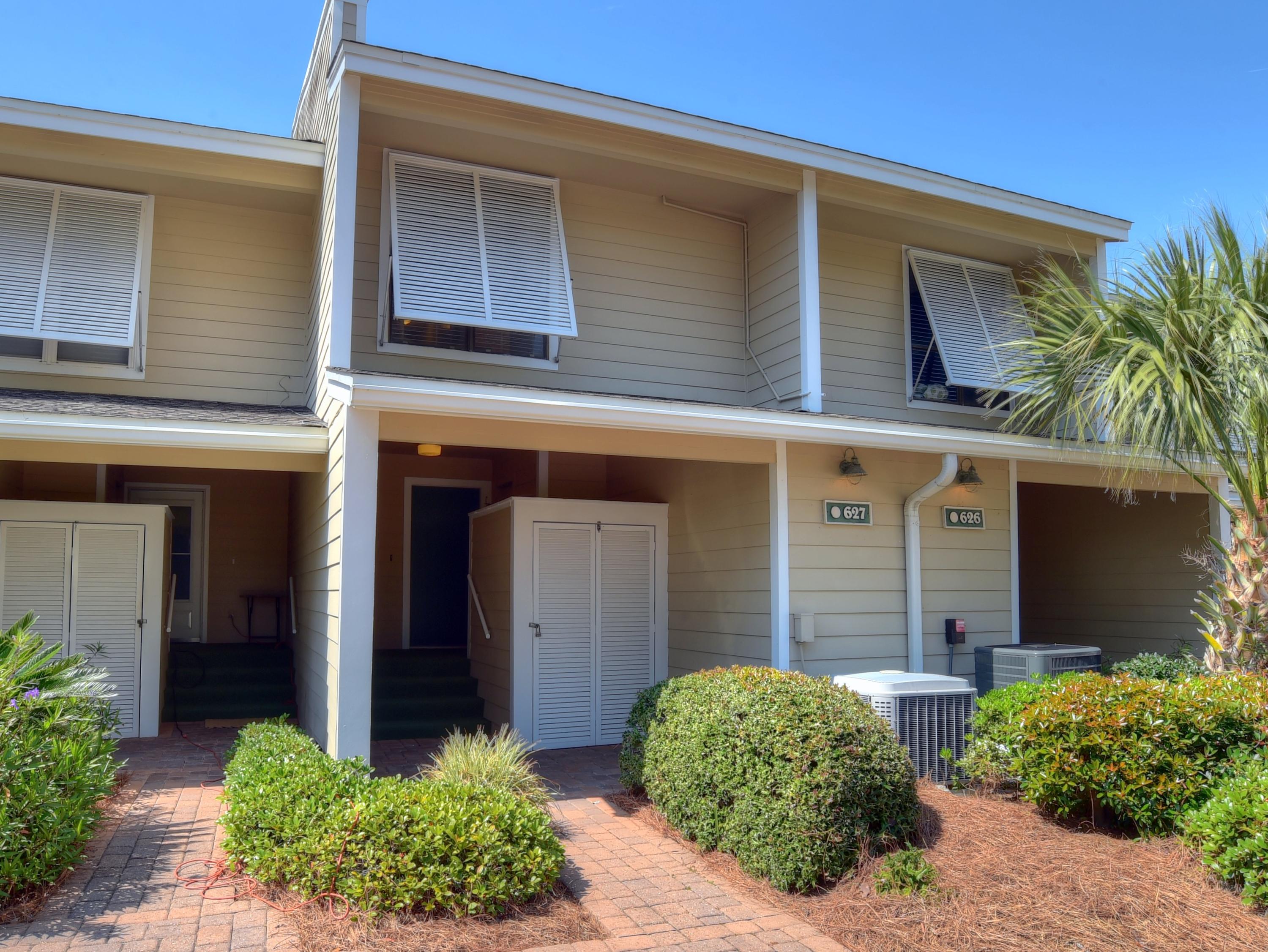 BAYOU VILLAS T/H - PHASE 1 - Residential