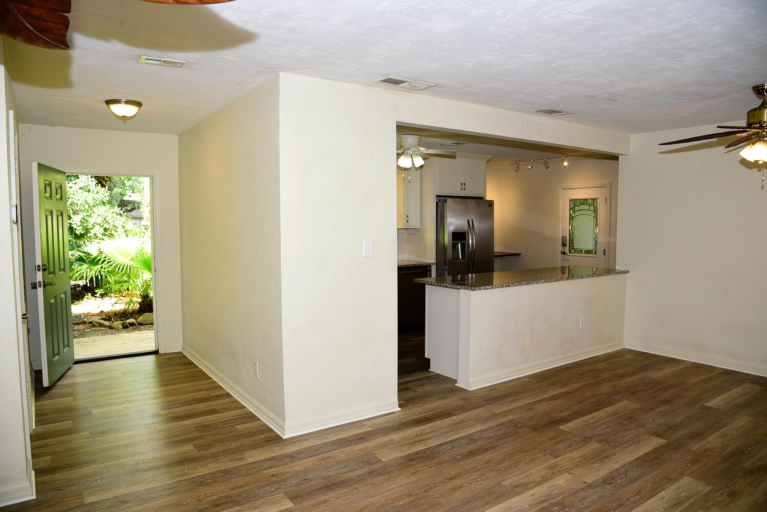 LONGWOOD S/D 1ST ADDN - Residential Lease