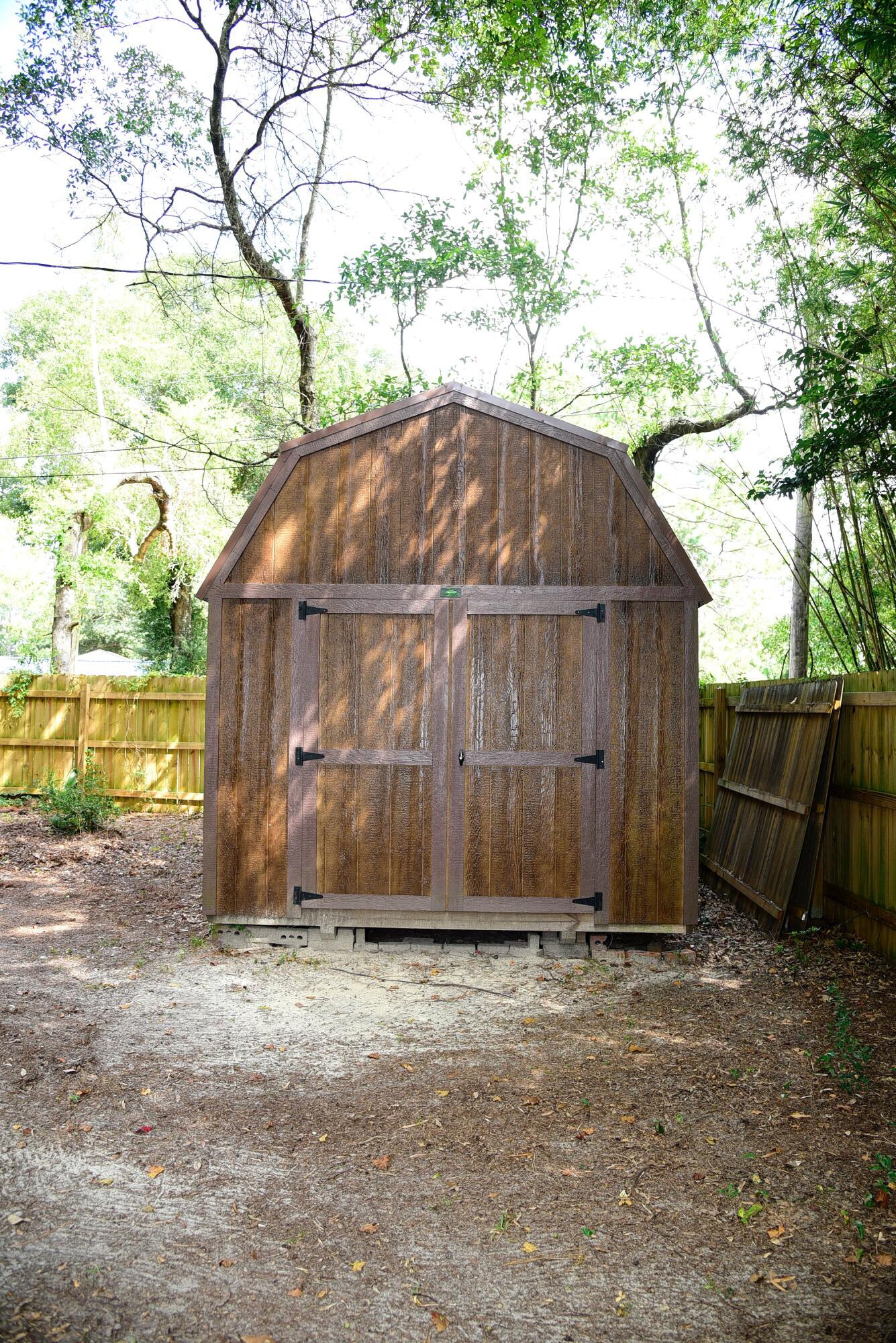 LONGWOOD S/D 1ST ADDN - Residential Lease