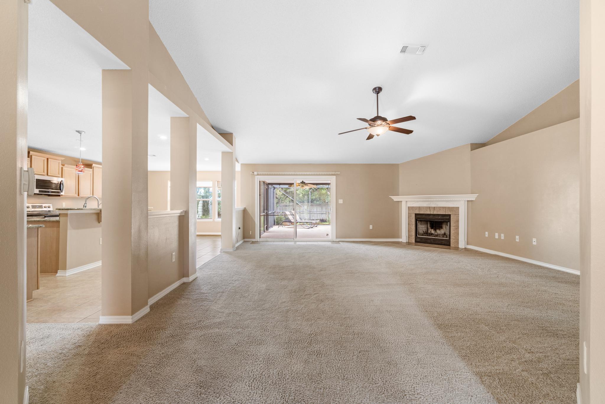 ASHBERRY WOODS - Residential