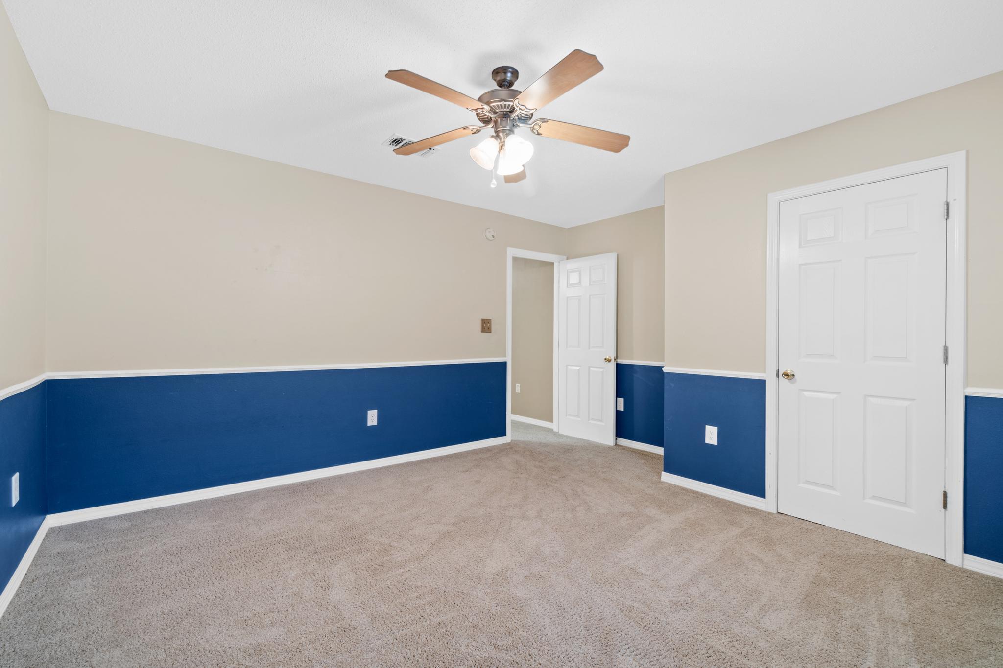 ASHBERRY WOODS - Residential