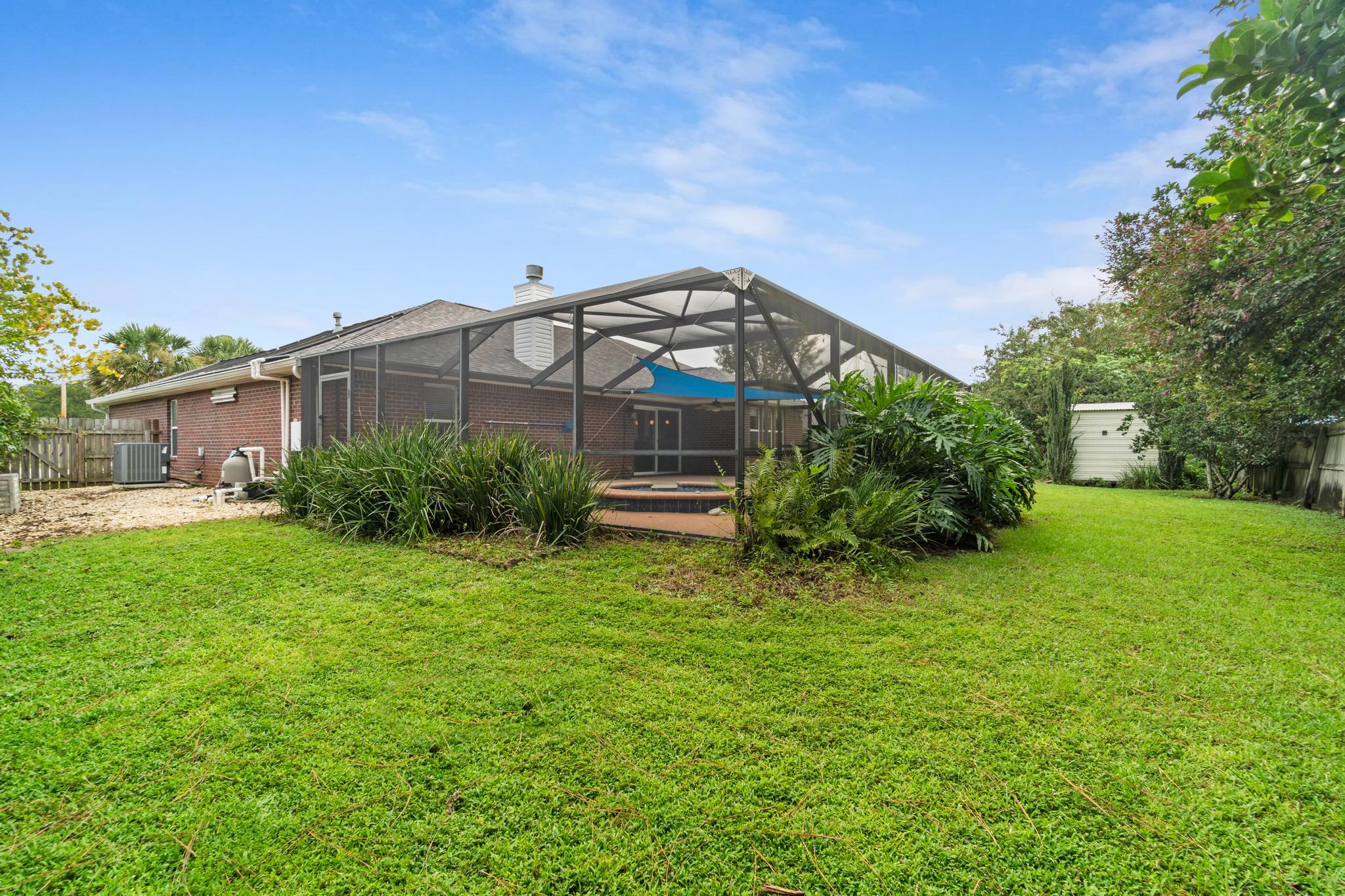 ASHBERRY WOODS - Residential