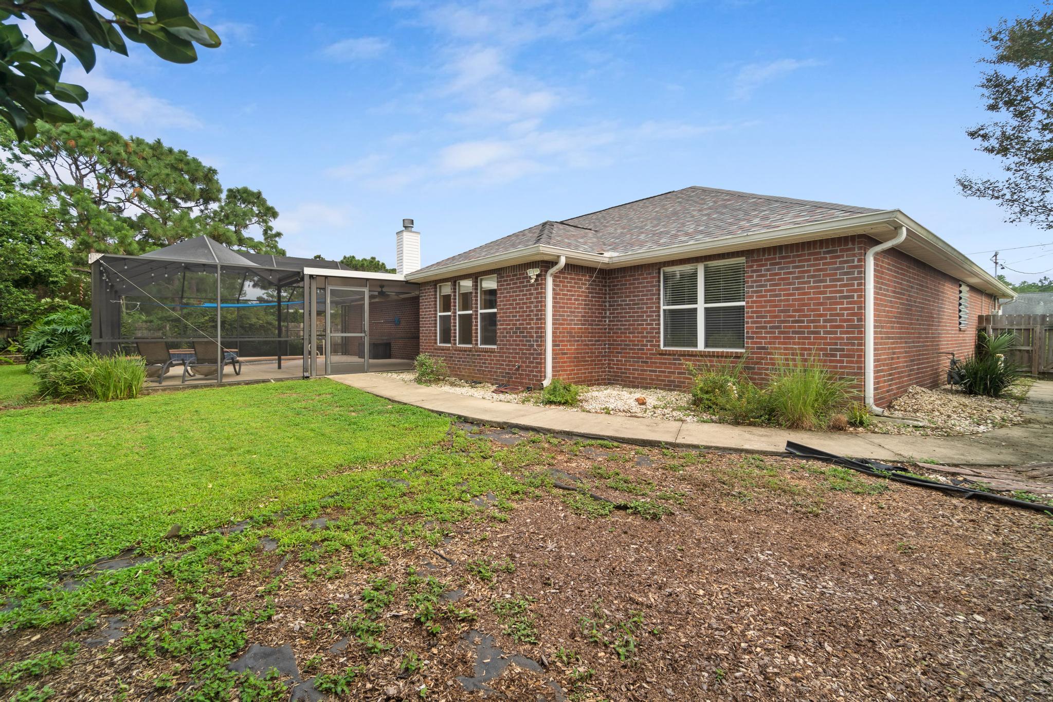 ASHBERRY WOODS - Residential