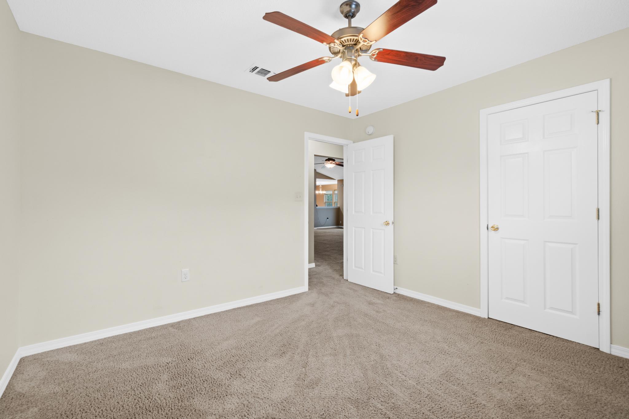 ASHBERRY WOODS - Residential