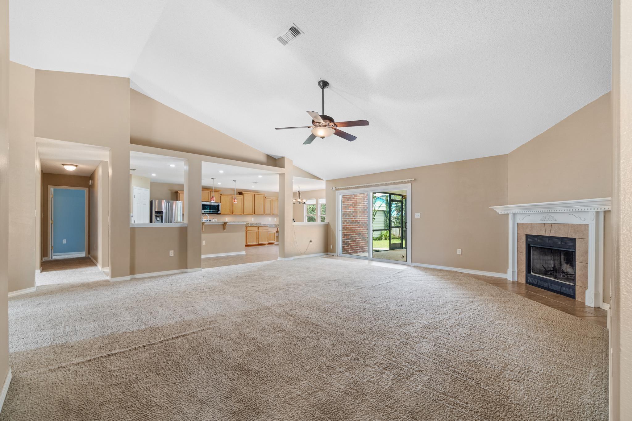 ASHBERRY WOODS - Residential