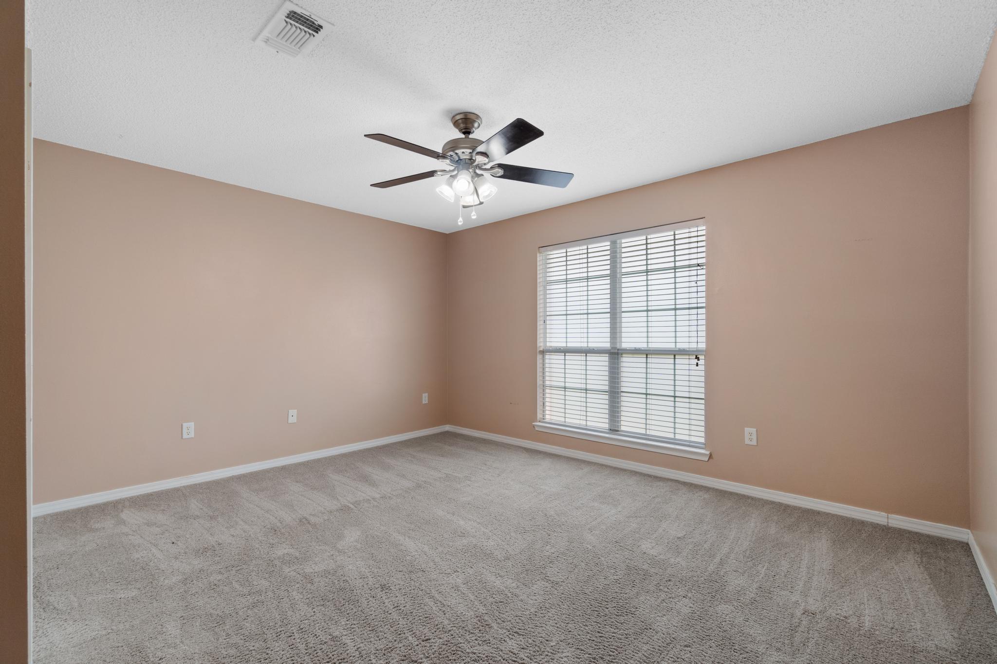 ASHBERRY WOODS - Residential